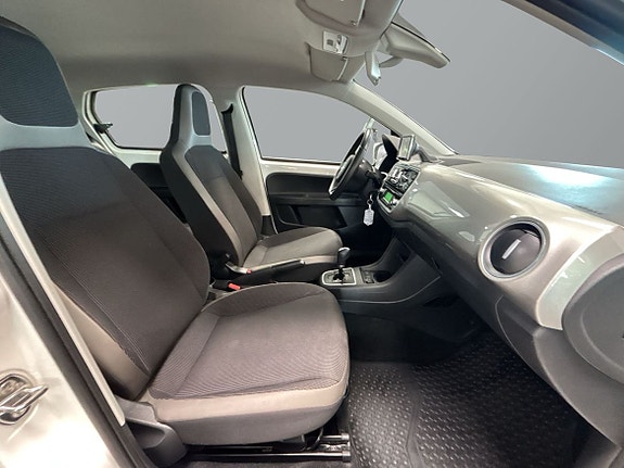 Volkswagen UP! 4 of 15