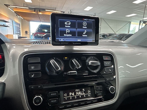Volkswagen UP! 11 of 15