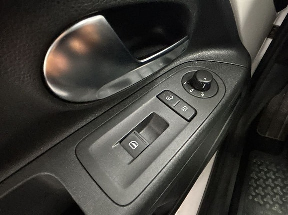 Volkswagen UP! 14 of 15