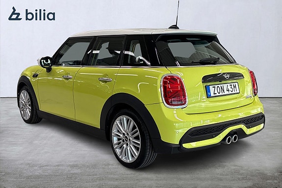 MINI Cooper S 2 of 16