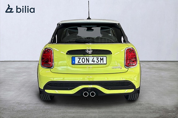 MINI Cooper S 4 of 16