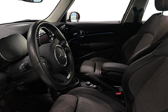 MINI Cooper S 11 of 16