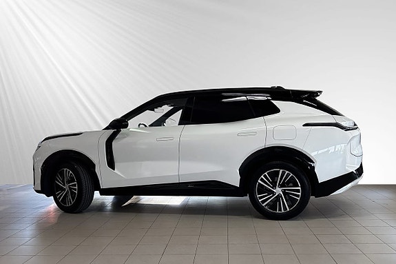 Lynk & Co 08 2 of 26