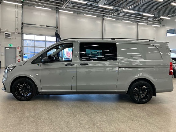 Mercedes-Benz Vito 119 2 of 16