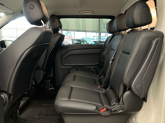 Mercedes-Benz Vito 119 14 of 16