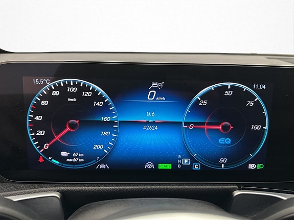 Mercedes-Benz EQB300 18 of 24