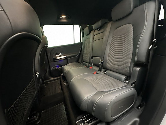 Mercedes-Benz EQB300 23 of 24
