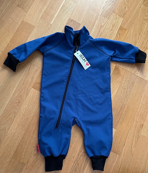 Product image 1 of 3