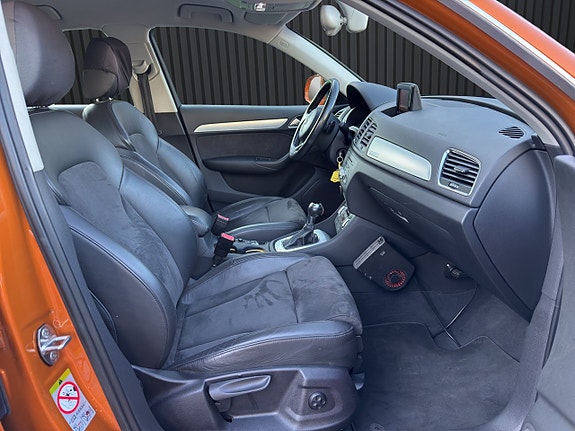Audi Q3 12 of 22