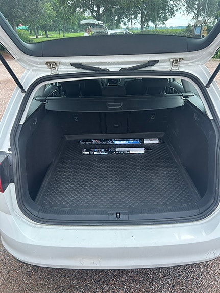Volkswagen Golf VII 9 of 9