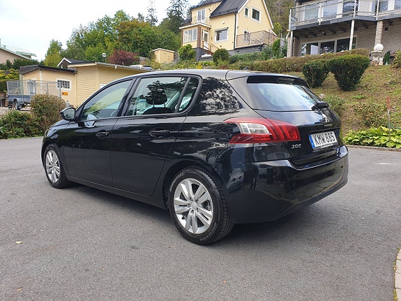 Peugeot 308 7 of 26