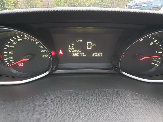Peugeot 308 23 of 26