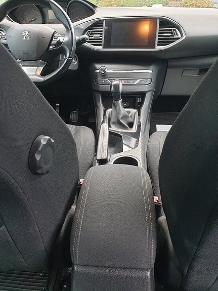Peugeot 308 17 of 26