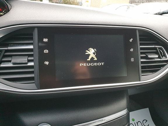Peugeot 308 22 of 26