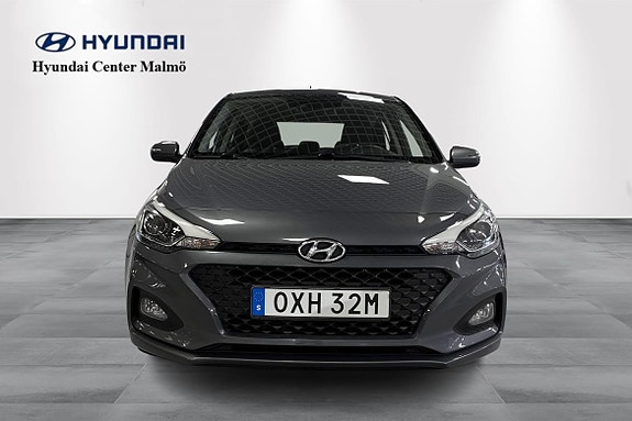 Hyundai i20 4 of 10