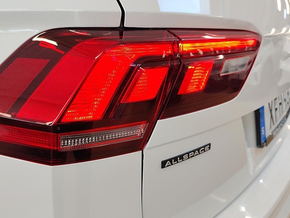 Volkswagen Tiguan Allspace 21 of 23