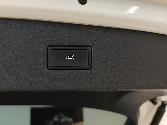 Volkswagen Tiguan Allspace 19 of 23