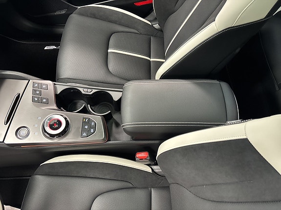 Kia Sportage 15 of 15