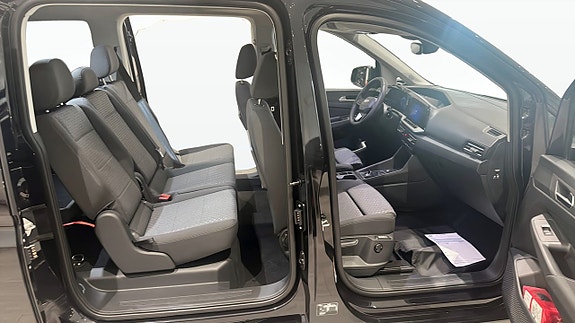 Ford Connect Tourneo 5 of 9