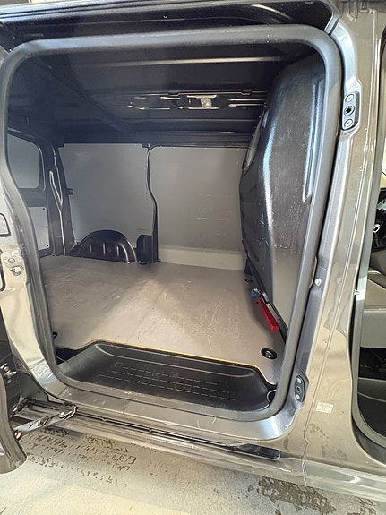 Opel Vivaro 6 of 6