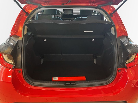 Toyota Yaris 8 of 8