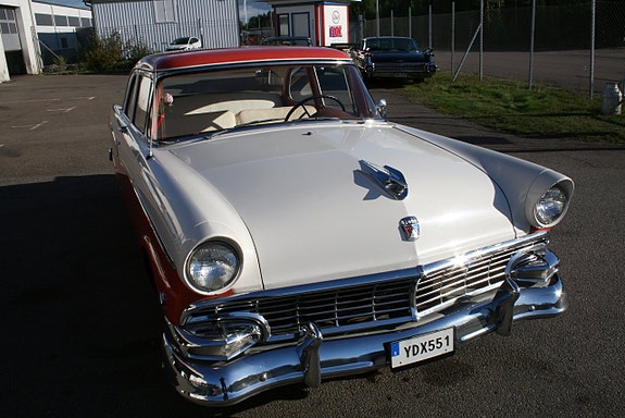 Ford Custom 3 of 20
