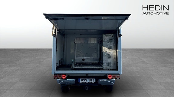 Mercedes-Benz X-Klass 10 of 11