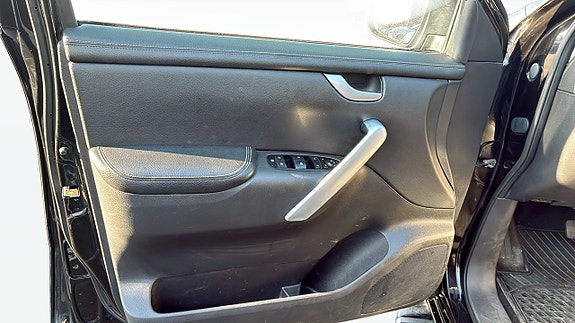 Mercedes-Benz X-Klass 11 of 11