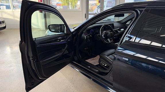 BMW 540i 10 of 16