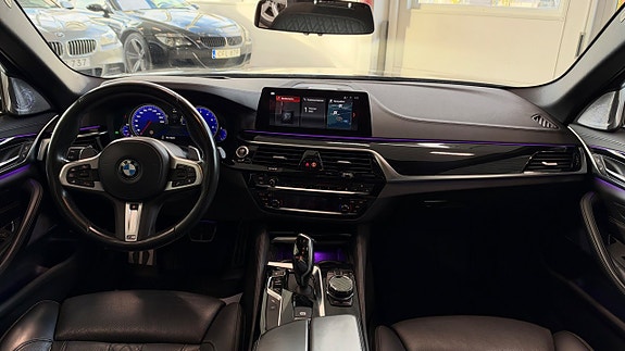 BMW 540i 9 of 16