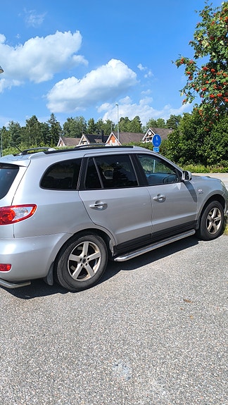 Hyundai Santa Fe 8 of 9