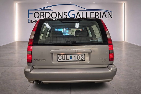 VOLVO V70 2.5 20V 170 ch BVM - CUIR - ATTELAGE FIXE - 278300 km