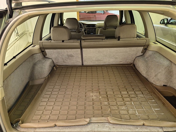 VOLVO V70 2.5 20V 170 ch BVM - CUIR - ATTELAGE FIXE - 278300 km