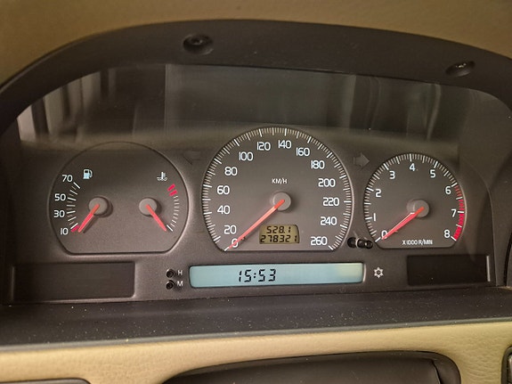 VOLVO V70 2.5 20V 170 ch BVM - CUIR - ATTELAGE FIXE - 278300 km