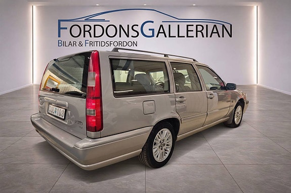 VOLVO V70 2.5 20V 170 ch BVM - CUIR - ATTELAGE FIXE - 278300 km