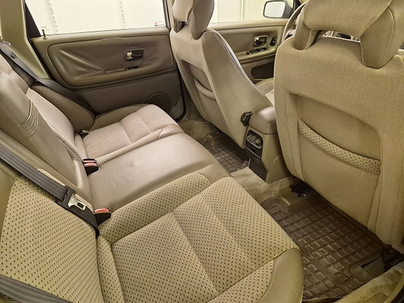 VOLVO V70 2.5 20V 170 ch BVM - CUIR - ATTELAGE FIXE - 278300 km