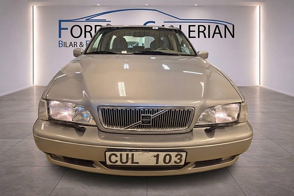 VOLVO V70 2.5 20V 170 ch BVM - CUIR - ATTELAGE FIXE - 278300 km