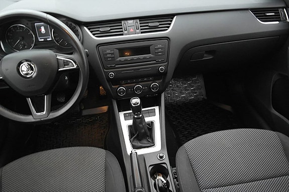 Skoda Octavia 8 of 23
