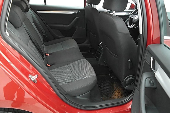 Skoda Octavia 19 of 23