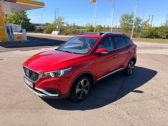 MG ZS EV 2 of 6