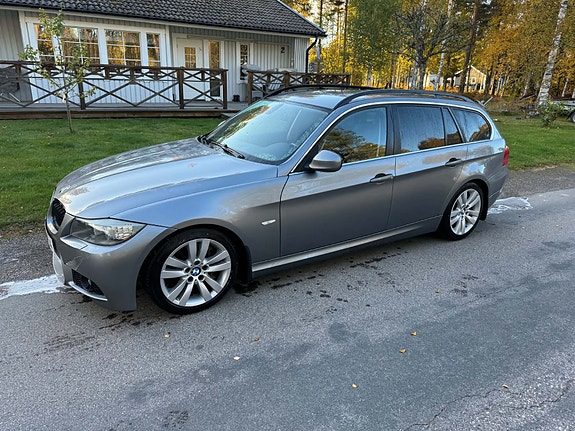 BMW 330d 2 of 8