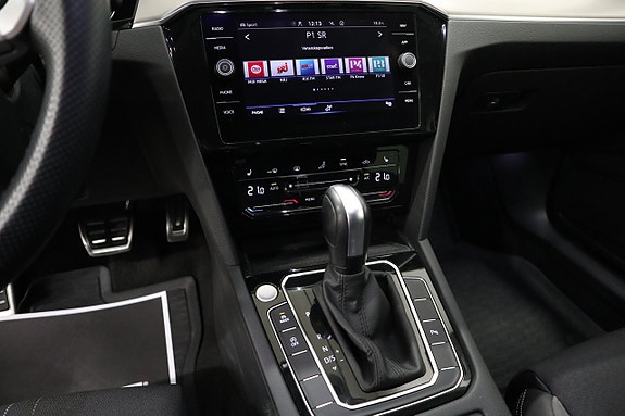 Volkswagen Passat Alltrack 7 of 12