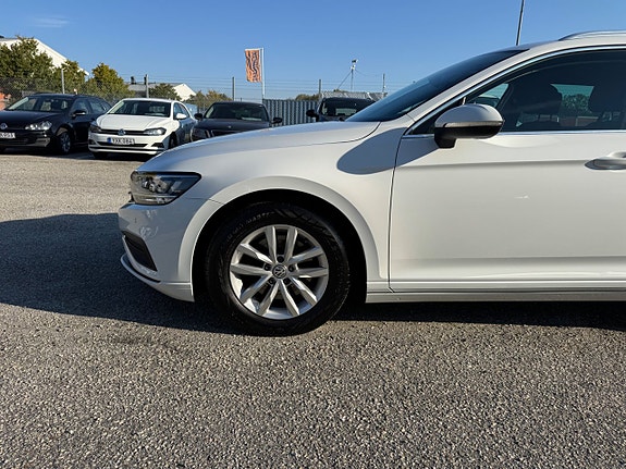 Volkswagen Passat 8 of 18