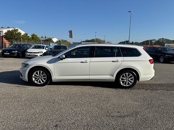 Volkswagen Passat 5 of 18