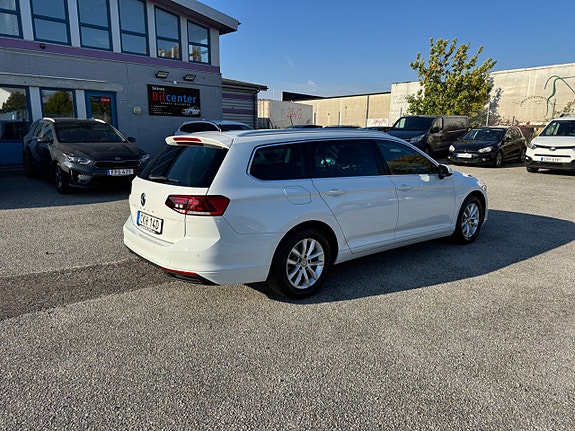 Volkswagen Passat 6 of 18
