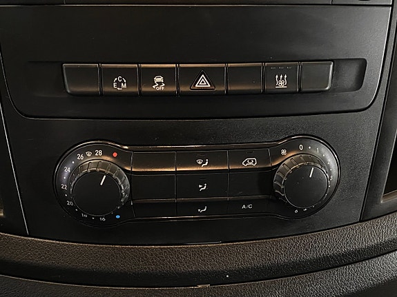 Mercedes-Benz Vito E-CELL 22 of 30