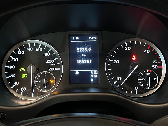 Mercedes-Benz Vito E-CELL 29 of 30