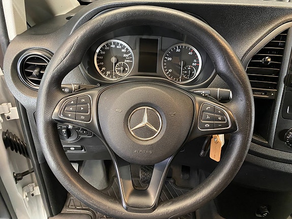 Mercedes-Benz Vito E-CELL 12 of 24