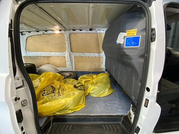 Mercedes-Benz Vito E-CELL 10 of 30