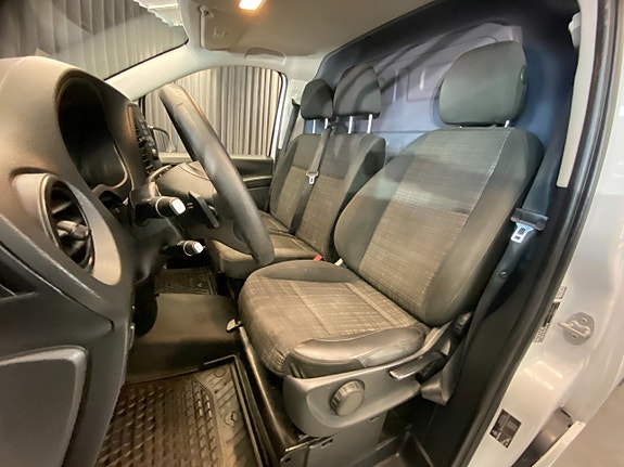 Mercedes-Benz Vito E-CELL 5 of 24